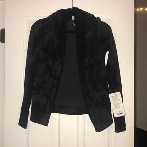 New never worn lululemon jacket